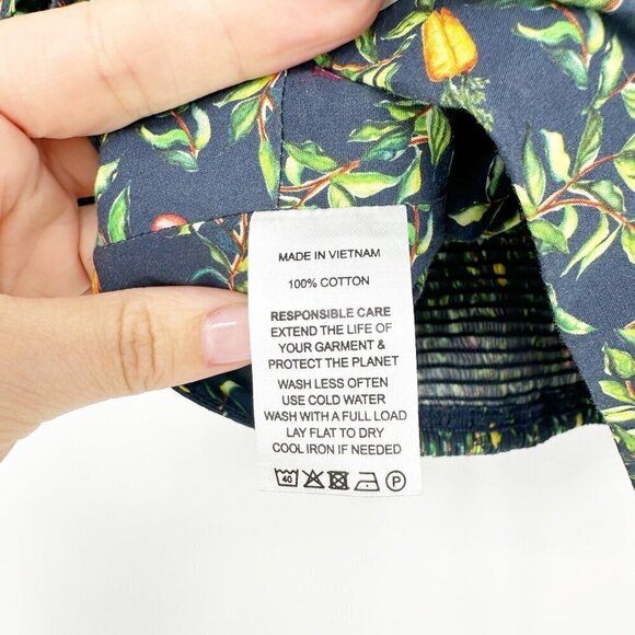 Hill House Home The Alexa Top Cropped Floral Print V-Neck Navy Blue Green S - Picture 5 of 6